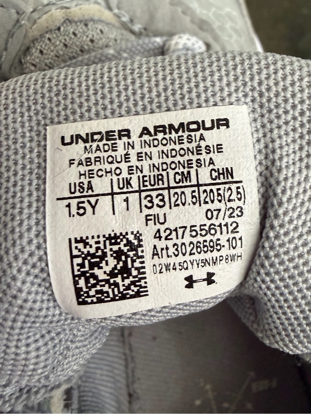 Under Armour cleats - Picture 8 of 8
